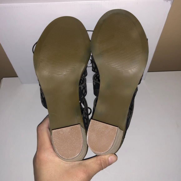 NWT STEVE MADDEN “ Delphine “ Strappy Gladiator Sandals Heels - Picture 7 of 9